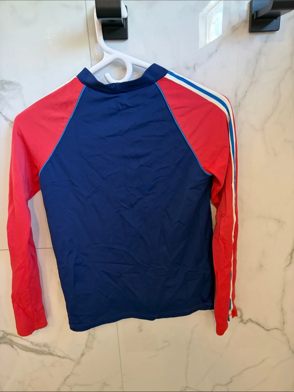 Mini Boden Navy and Red Long-Sleeve Kids Swim Rashguard